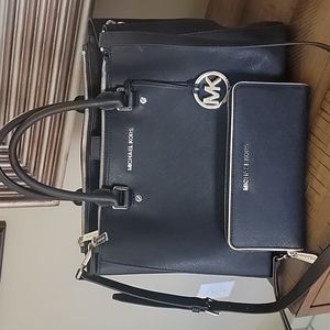 Large Black Michael Kors Purse an Wallet